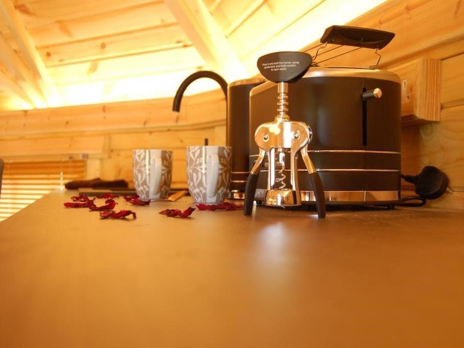 Romantic Rural Retreats Crewkerne Exterior photo